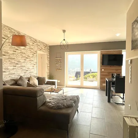 Sonnenterrasse, 1-4 Personen, 2 Schlafzimmer, Grosse Terrasse *
