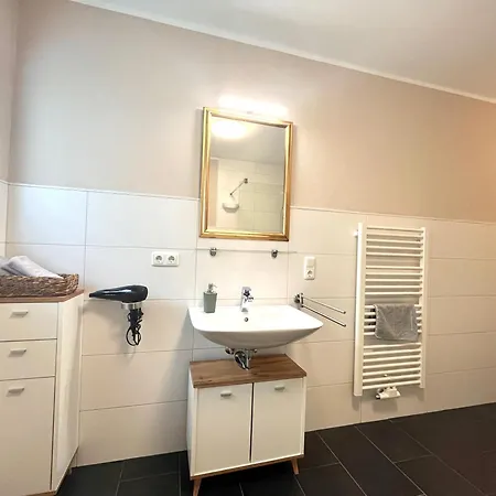 Sonnenterrasse, 1-4 Personen, 2 Schlafzimmer, Grosse Terrasse