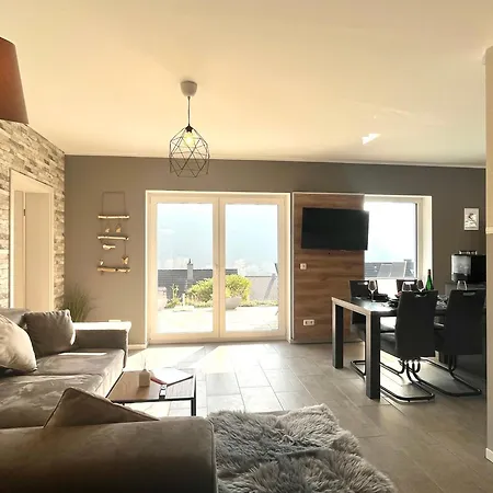 Sonnenterrasse, 1-4 Personen, 2 Schlafzimmer, Grosse Terrasse Apartament