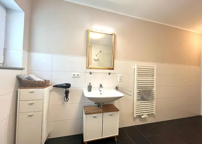 Sonnenterrasse, 1-4 Personen, 2 Schlafzimmer, Grosse Terrasse