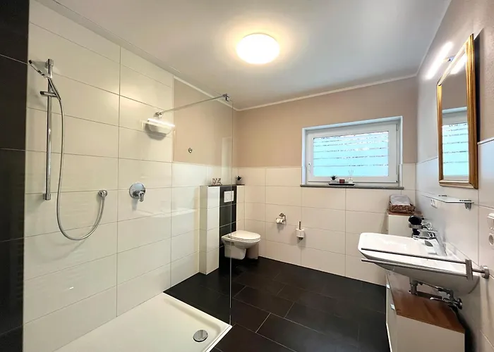 Sonnenterrasse, 1-4 Personen, 2 Schlafzimmer, Grosse Terrasse Apartamento *