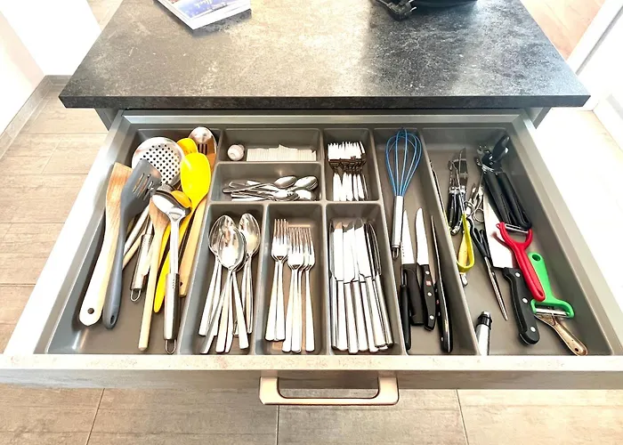 Sonnenterrasse, 1-4 Personen, 2 Schlafzimmer, Grosse Terrasse Apartamento Müden